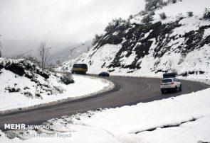 محورهای ارتباطی مازندران برفی و بارانی است