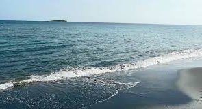 مجوز ۷ ایستگاه تفریحات دریایی در ساحل محمودآباد صادر شد