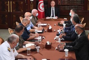 شبه‌کودتا در تونس/پارلمان به حالت تعلیق در آمد