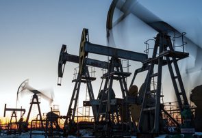 رصد لحظه ای میزان برداشت نفت خام و میعانات گازی توسط مجلس