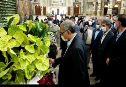 وزیر، معاونان و مدیران وزارت بهداشت با آرمان‌های امام خمینی(ره) تجدید میثاق کردند