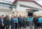 تجلیل از کارگران پرتلاش صنایع عذایی پردیس جویبار با اهدا شاخه گل