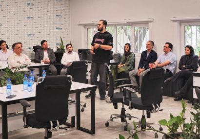 اتاق فرار هوش سیاه تجربه ای متفاوت از آموزش در بیمه دی