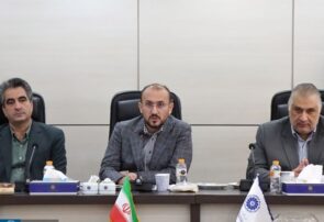 دولت خردمندانه‌تر عمل کند و از بوروکراسی‌های سنگین دست بردارد