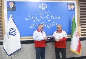 انعقاد تفاهمنامه همکاری مشترک میان جمعیت هلال احمر و اداره کل آموزش و پرورش استان مازندران انعقاد تفاهمنامه همکاری مشترک میان جمعیت هلال احمر و اداره کل آموزش و پرورش استان مازندران