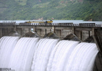 کاهش ۴۰ درصدی تولید انرژی‌ در نیروگاه‌های برق آبی