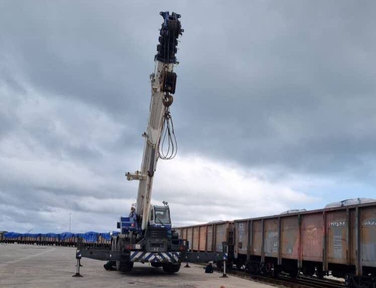 تخلیه نخستین محموله سیمان نیزار قم در بندر کاسپین تخلیه نخستین محموله سیمان نیزار قم در بندر کاسپین