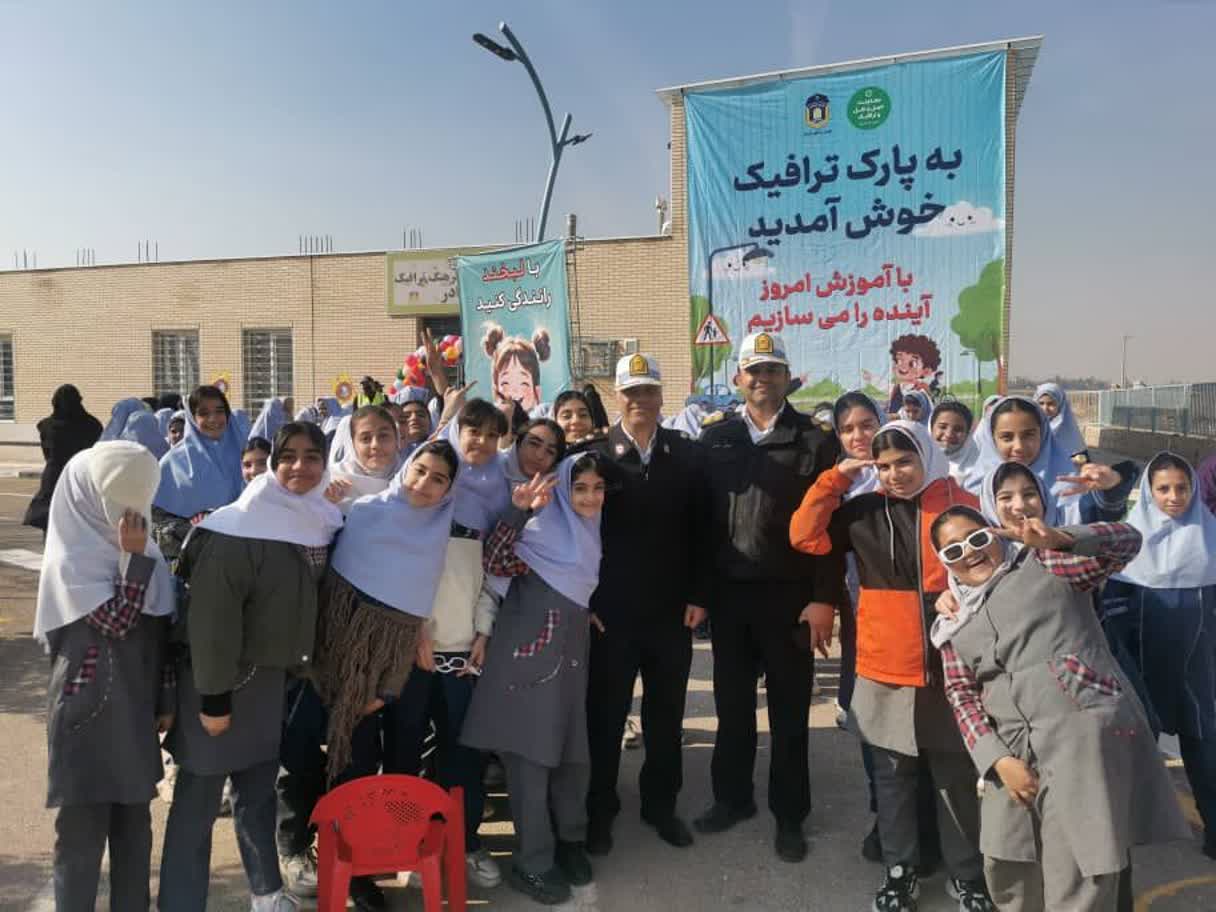 هم‌افزایی بیش از ۲۰ نهاد شهری شیراز برای آموزش نسل آینده