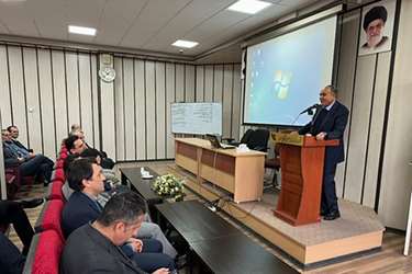 نشست عضو هیات مدیره سازمان صنایع کوچک با کارکنان شرکت شهرکهای صنعتی استان سمنان نشست عضو هیات مدیره سازمان صنایع کوچک با کارکنان شرکت شهرکهای صنعتی استان سمنان