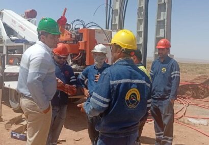 احداث ۶ کیلومتر شبکه فشار متوسط در کمتر از ۳۶ ساعت در توزیع برق خراسان شمالی احداث ۶ کیلومتر شبکه فشار متوسط در کمتر از ۳۶ ساعت در توزیع برق خراسان شمالی