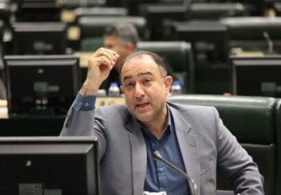 مسئولانی که صاحب تریبون هستند از دامن زدن به اختلافات پرهیز کنند مسئولانی که صاحب تریبون هستند از دامن زدن به اختلافات پرهیز کنند