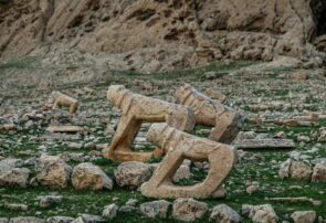 دموکراسی در باستانشناسی؛ چرا لودرها تاریخ تودهها را شخم میزنند؟ دموکراسی در باستانشناسی؛ چرا لودرها تاریخ تودهها را شخم میزنند؟